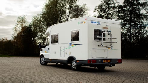 Nice Chausson Camper 🚐✨ (compact & complet)