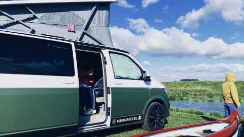 BEACH Green – Volkswagen California BEACH Green (2024)