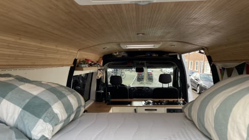 Mooi omgebouwde bus voor twee personen!