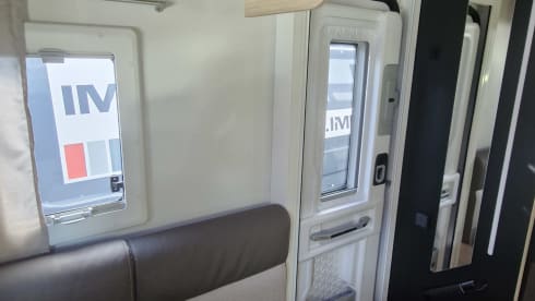 IMMBEL CAMPER – 4p Chausson semi-integrated uit 2026