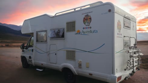 Camper Family Adventure  – Attic Camper, Pilote, Super-equipped, Air Conditioning