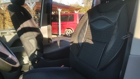 Kever – Our beautiful white VW camper