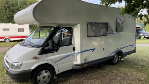 Karflash  – Fijne familiecamper. Jullie thuis op vakantie!