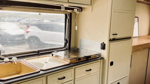Lord – 6p Fiat alcove from 1988