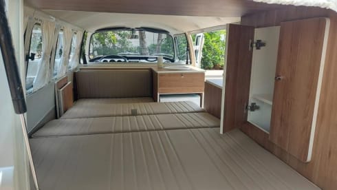 Lientje – Volkswagen T2 bus from 1990