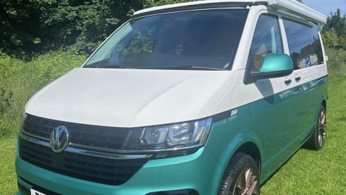 Loch & Leaf – VW Transporter T6.1 de luxe ︱Explorez l'Écosse avec style ︱Entièrement équipé