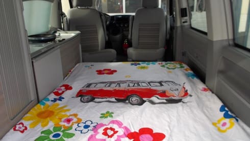 VW T5 California, 4 person sleeping places, 4 seats