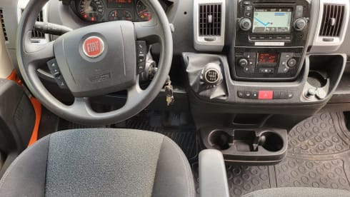 5 Person Fiat Ducato bus camper (built in 2017) (built in 2023)