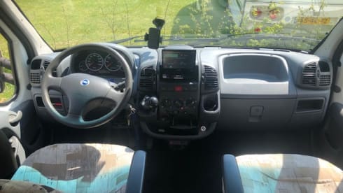 LouLou – Adria Mobil integrated from 2003