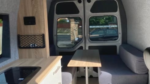 Mary – Renault Master