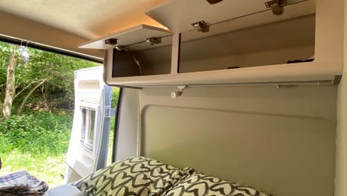 Van Burstner Campeo C600 with pop-up roof - Your tailor-made adventure!