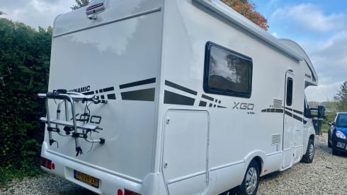 Luxury motorhome with air conditioning and separate sleeping area