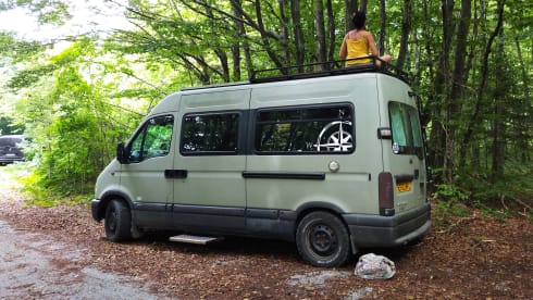 Soulis – 3 seater campervan motorhome (2002)