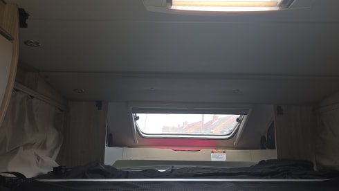 Weinsberg-bus met 4 slaapplaatsen uit 2019