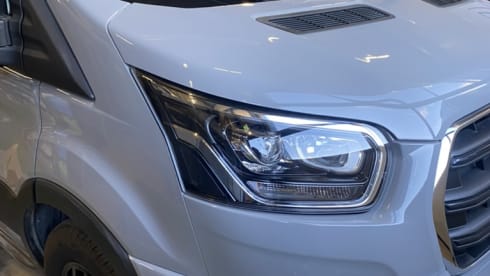 Nieuwe Camperbus Grey Matter – FORD LMC Innovan 590 camper van from 2024 Gray Matter