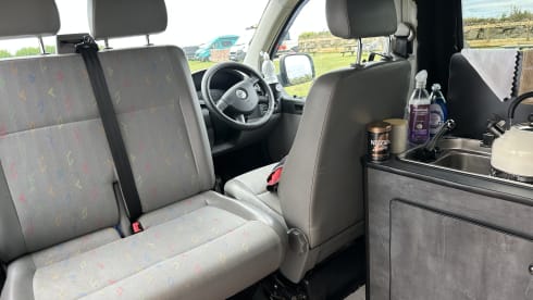 Betsy – Cool 2 berth Volkswagen campervan from 2008