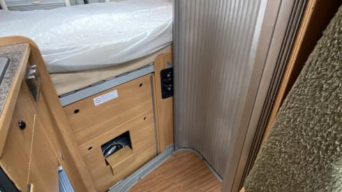 Posseltje – 2+1 pers. Pössl road camper 5.40 m uit 2013