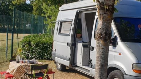 Omer – Camperbusje Omer