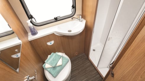 New Roomy 4 berth Tribute 615 (Liverpool)
