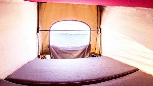 Louise Michel – Combi VW T25 T3 4/5 Pers Voorziening Van Westfalia