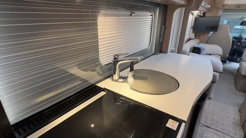 6 Berth 6 Belts - The Ultimate Family Camper 