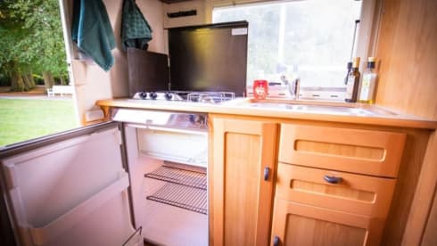 Early bird rate 2025 Lovely comfortable Hymer Camper   