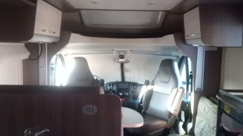 Ixeo  – 4p Bürstner semi-integrated from 2016