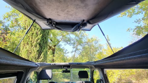 Bussie – 2p Volkswagen campervan uit 2014