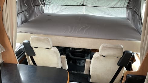 KunnCamp – Family motorhome 4-person Eura Mobil integrated from 2002