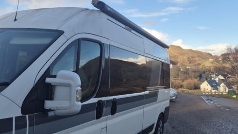 Otis – Escape the Ordinary – Your Luxury Off-Grid Campervan Adventure Awaits