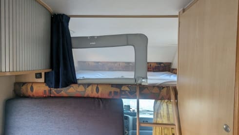 Dacha op wielen – 4p Eura Mobil alcove from 2000
