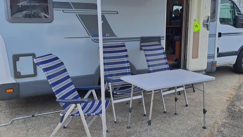 3-seater Knaus semi-integrated from 2026