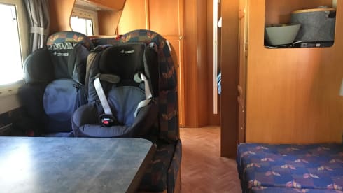 Spacious cozy family camper
