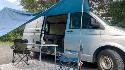 Cozy little self-sufficient camper