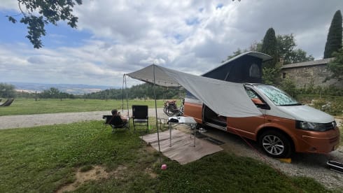 Charlie – Accogliente camper da 4 posti Volkswagen T5