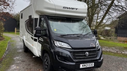 Swift Edge 476