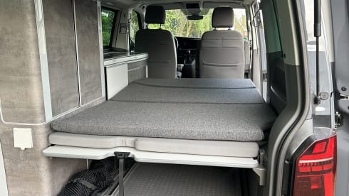Grey Cali – 4p Volkswagen California from 2024