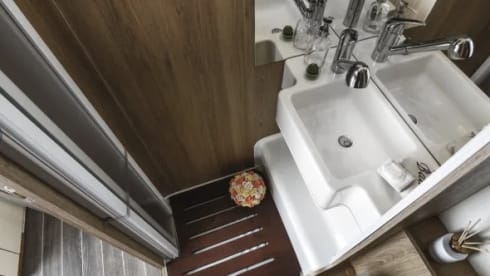 Roller Team Autoroller 707 luxury motorhome