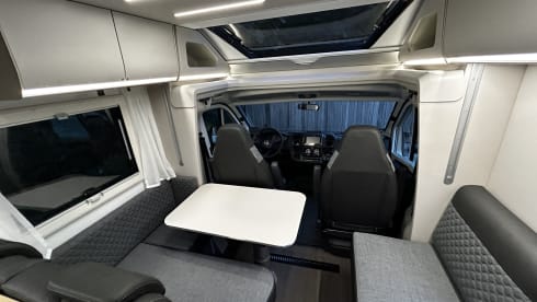 Camper Clocky – 5p Adria Matrix Semi-Integral from 2024