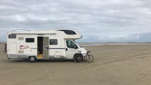 Spacious luxury 6p (family) camper