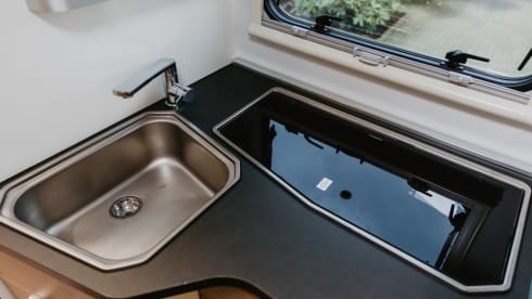 Adria 670-25 – 18. Luxury Adria Matric 670 SL for 5 persons