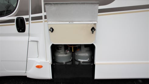 Carado A464 2.3 JTD 140hp | BICYCLE CARRIER | CRUISE | CAMERA | NAVI BY APP