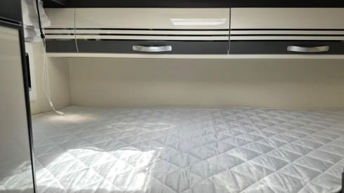 Wee Arria – Brand New 4 Berth Automatic Insurance Inclded