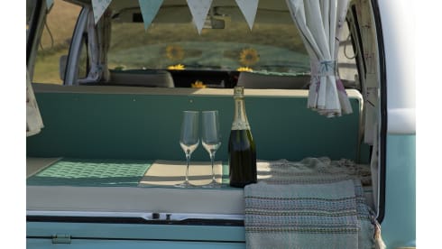 Pip – Vintage VW Campervan 'Pip'