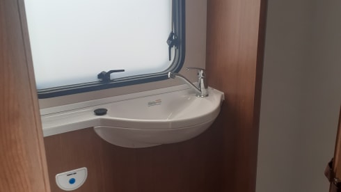 edinburgh  – 4 berth imala 