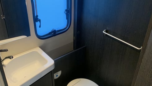 BX – 6 berth Roller Team 675