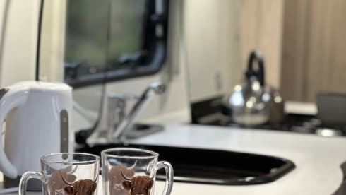 Peugeot Autoquest Pioneer 155 2025, 4 couchages