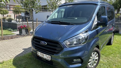 Adventure cooking and fun – 5p Ford campervan uit 2020