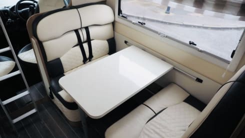 Alan – 6 berth Roller Team alcove from 2020