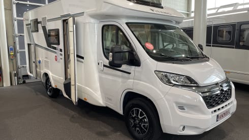 4p Citroën semi-integrated uit 2022